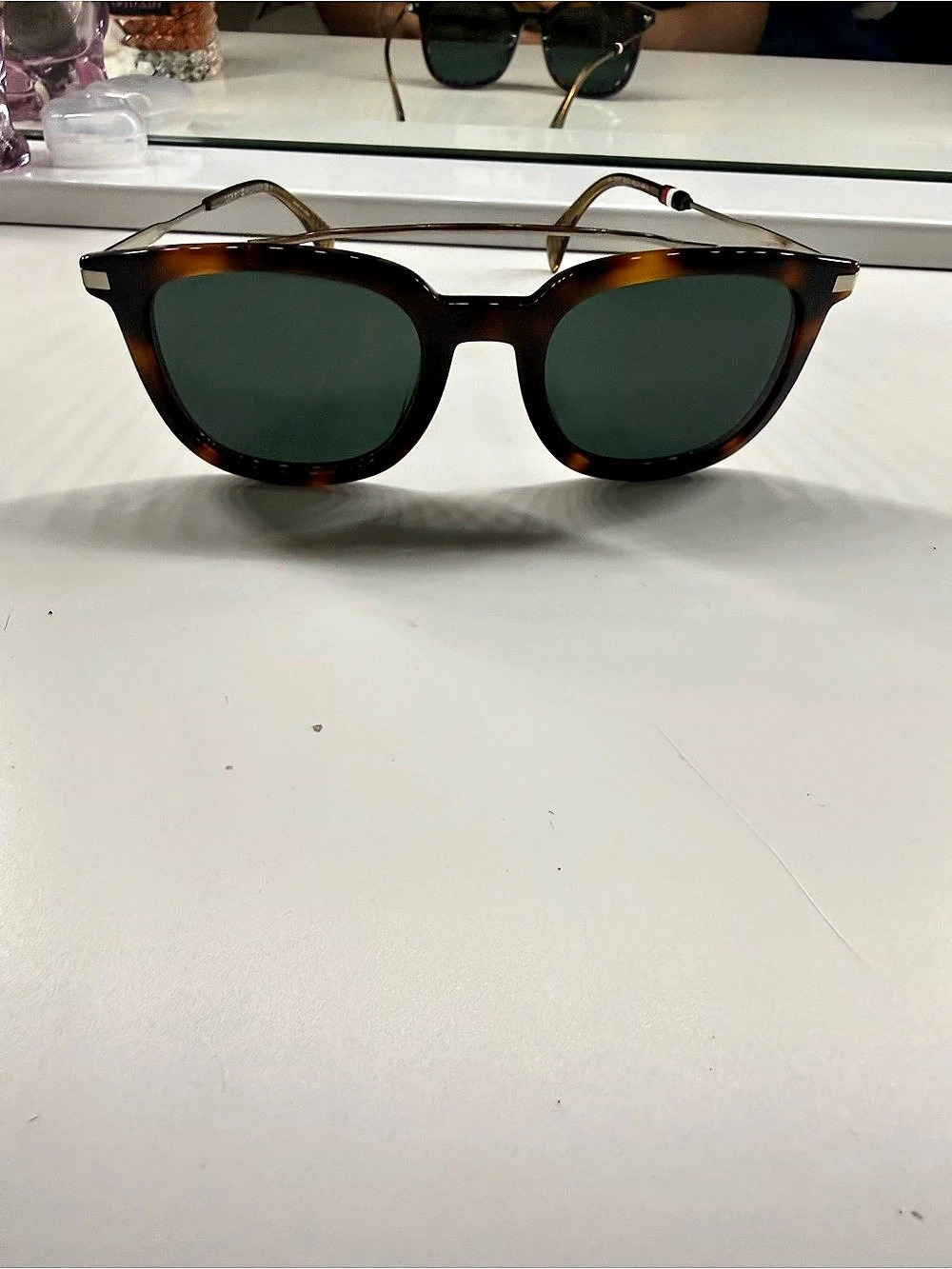 Tommy Hilfiger Tortoise Square Frame Sunglasses in Brown & Green Like New